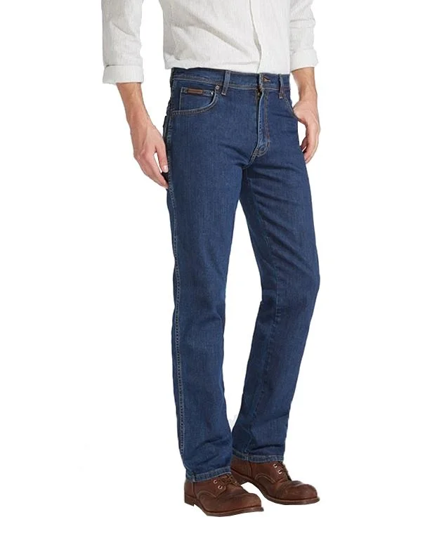 Wrangelr Mens Texas Worn-in, Texas Stretch jeans in a Grained Blue Denim (W12133009)